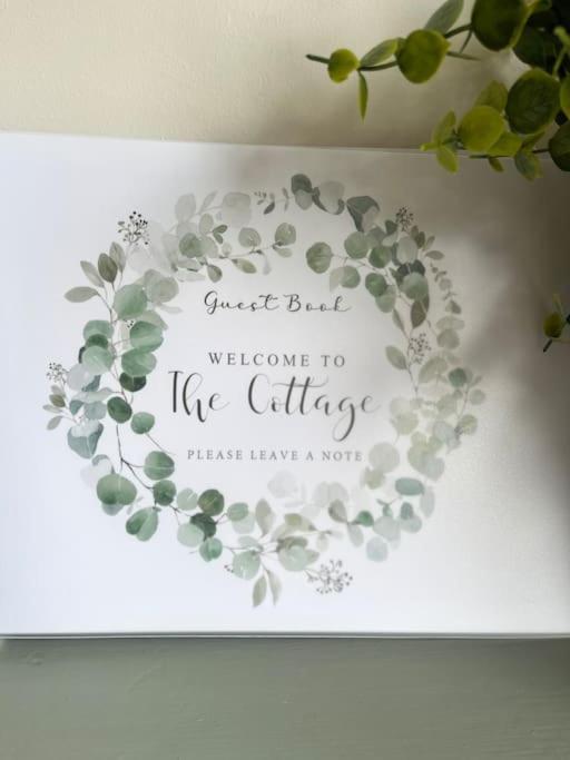 The Cottage, A Perfect Getaway! 사우스포트 외부 사진