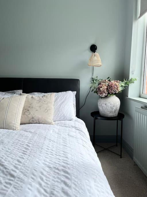 The Cottage, A Perfect Getaway! 사우스포트 외부 사진